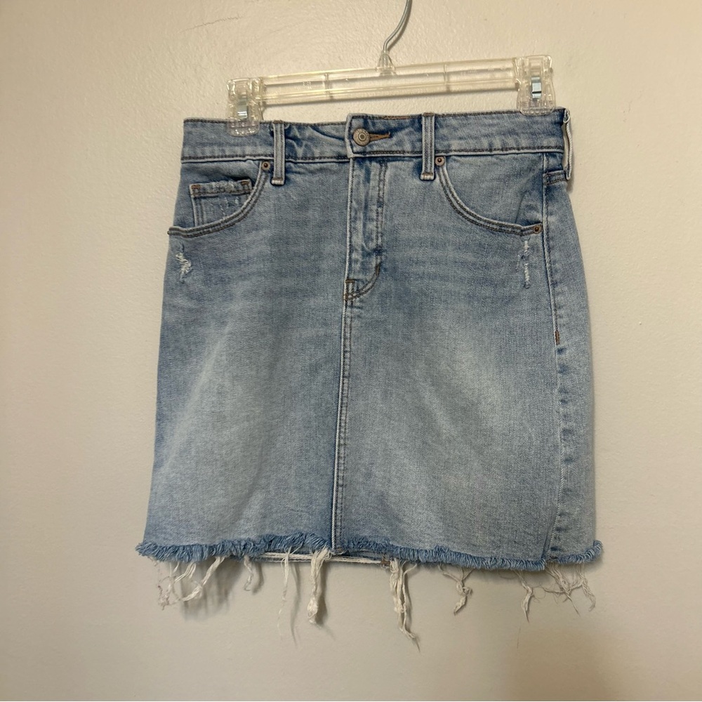 Old Navy Womens Denim Skirt Size 0 High Rise Raw Hem Distressed